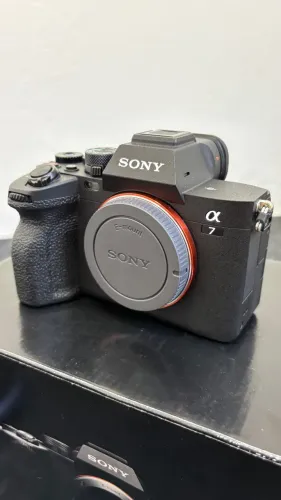 Sony A7IV