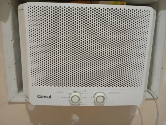 Ar condicionado Consul quente e frio 220v
