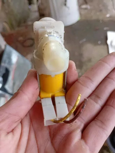 Vendo válvula solenoide de entrada de água (eletroválvula de 127V)