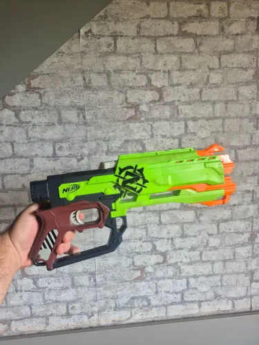 Arma de brinquedo Nerf zumbi