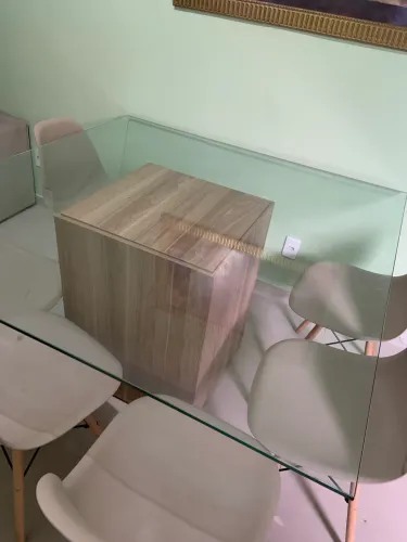 Mesa grande de vidro com 6 cadeiras