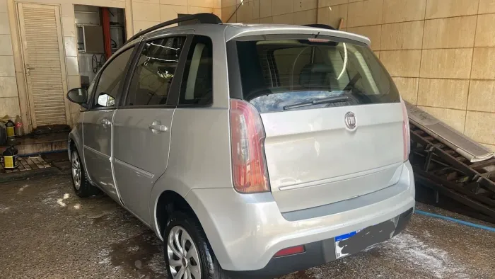 Fiat Idea Essence 1.6 Flex 16V 5P 2012