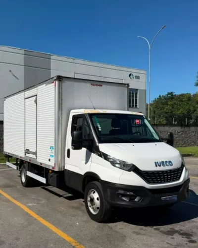 IVECO BAÚ DAILY 70-170CS 2022 - ÓTIMO ESTADO 