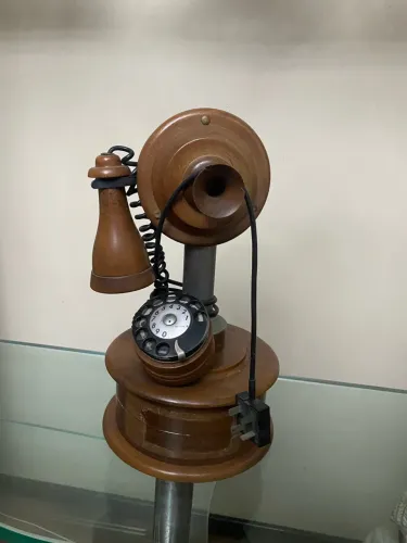 Telefone antigo