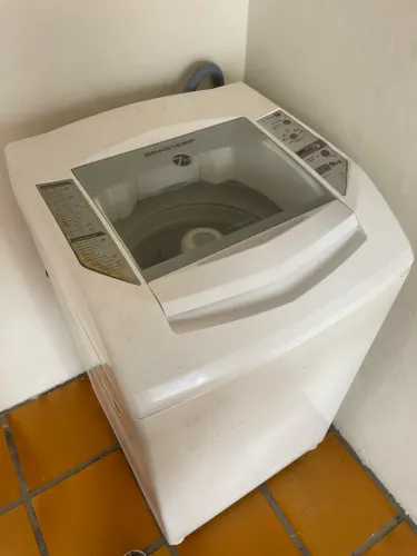 Máquina lavar roupas 