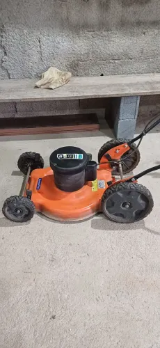 Cortador de grama