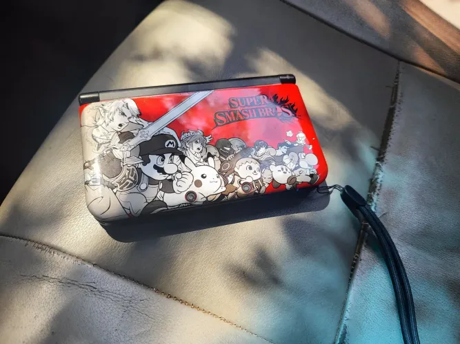 Nintendo 3ds desbloqueado edição smash Bros vermelho completo