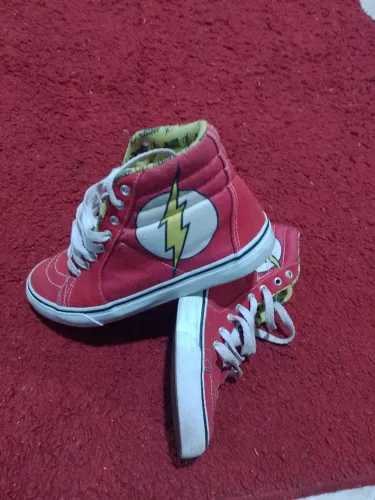 Tênis fleche semi novo pouco usado