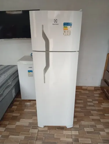 Geladeira Electrolux - 110V - Usada