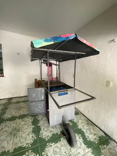 CARRINHO DE LANCHES COM CHAPA GRANDE ? SEMINOVO