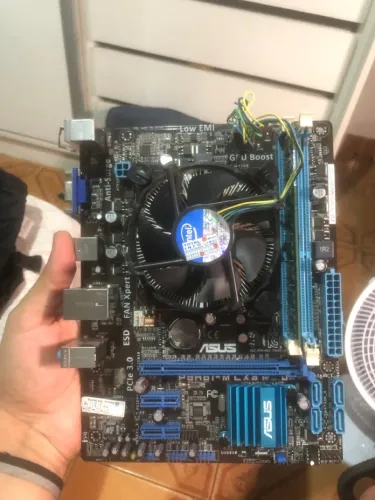 Placa mãe p8h61-m lx3 + Pentium g2030 + 4gb memória ram