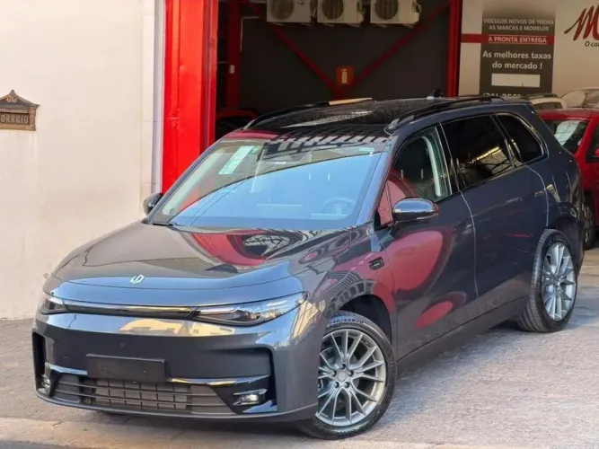 Leapmotor C10 REEV (Híbrido) 2027