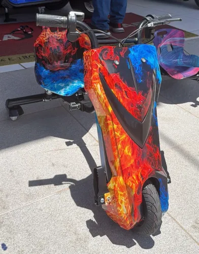 Carrinho de drift (temos outras cores disponíveis)