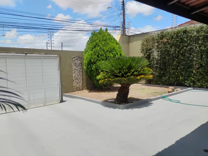Casa no Cohatrac pq Aurora com piscina