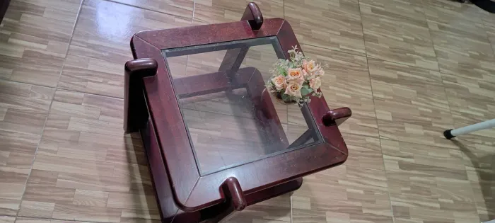 Vendo mesa de centro usada em bom estado de conservação 