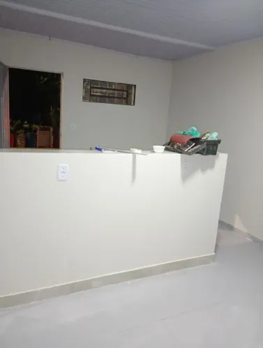 Alugo casa