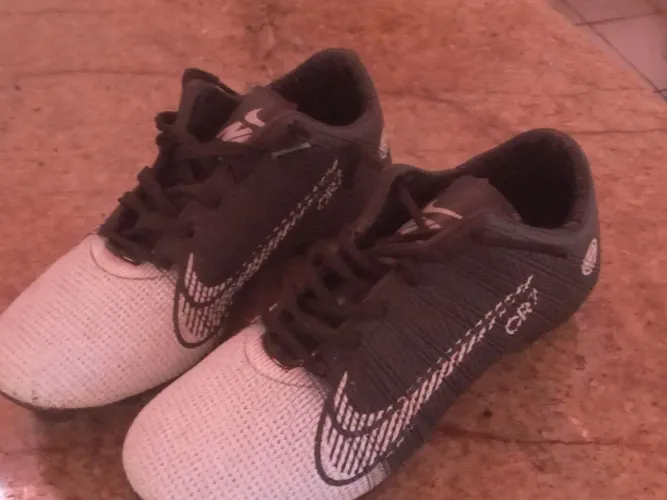 Chuteira campo cr7 nike