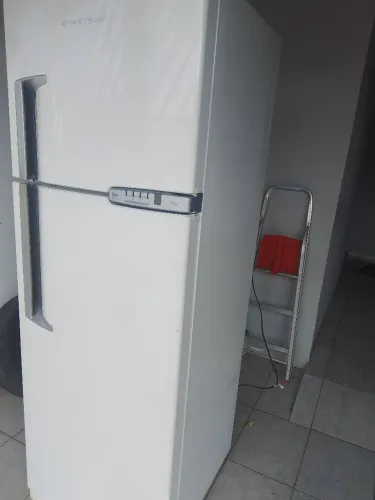 Geladeira frost free 2 portas entrego