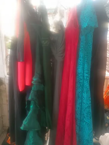 Vendo e alugo vestidos de festas,casamentos e formaturas