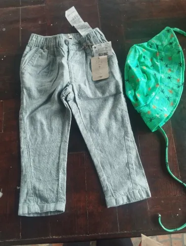 Calça de linho 1 ano + chapéu 