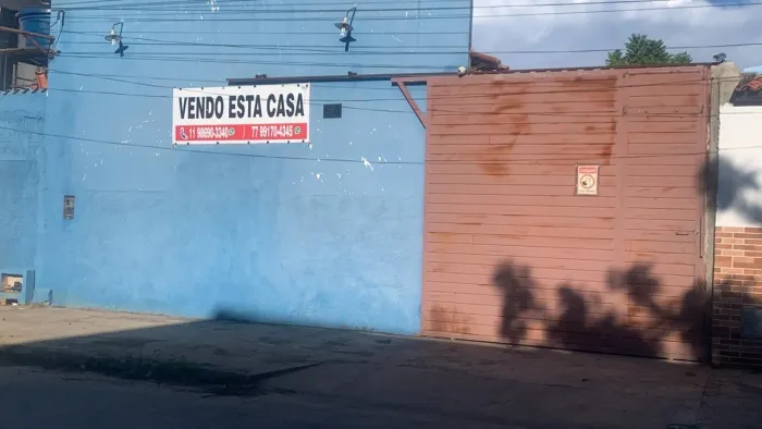 Vende-se Casa em Bom Jesus da lapa - BH