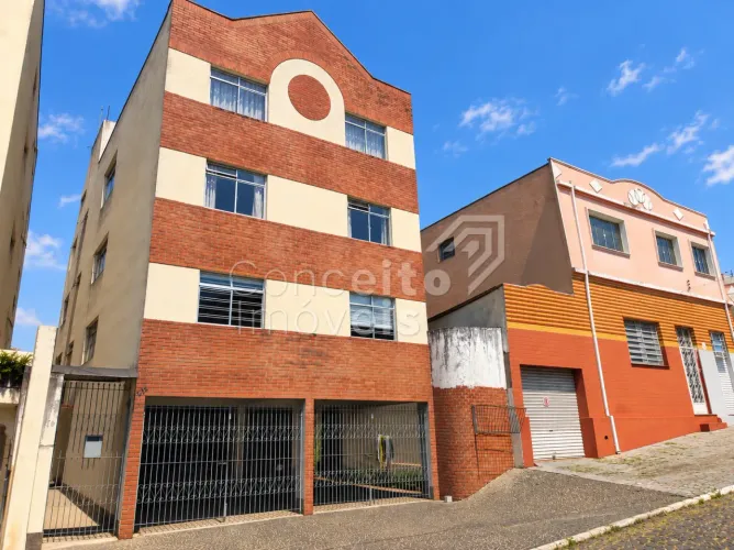 Apartamento Semimobiliado - Centro