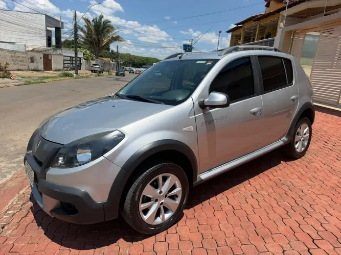 Renault Sandero Stepway Hi-flex 1.6 16V 5P Aut. 2014