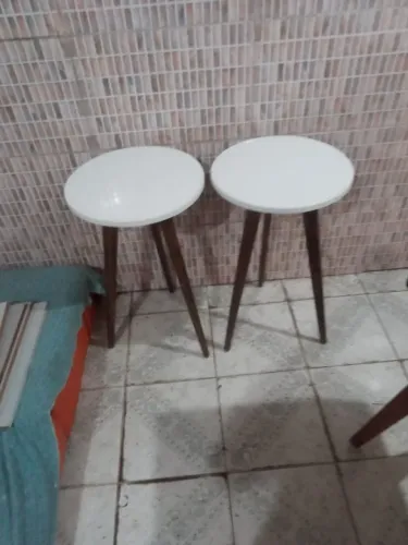 vendo mesinhas de canto 50 reais cada