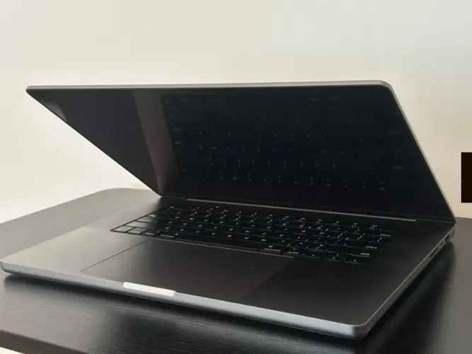 Macbook Pro 16