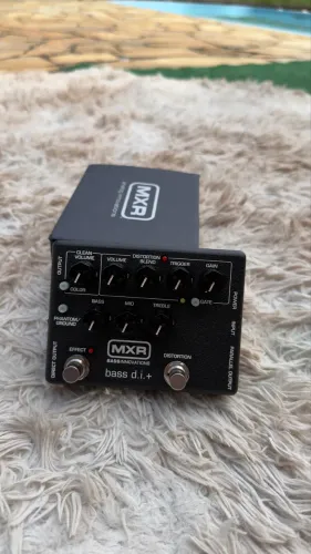 MXR Bass D.I.+ M80 - Preamp / DI / Distortion