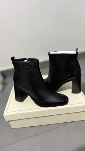 Bota Jorge Bischoff feminina 