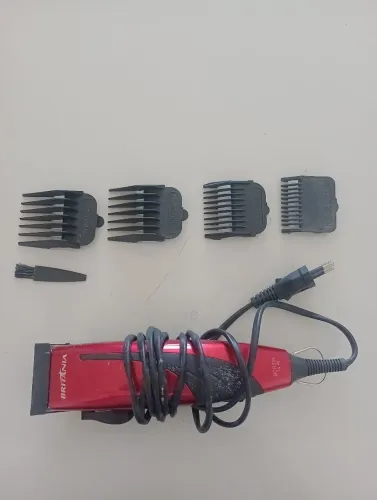 Máquina de cortar cabelo Britânia