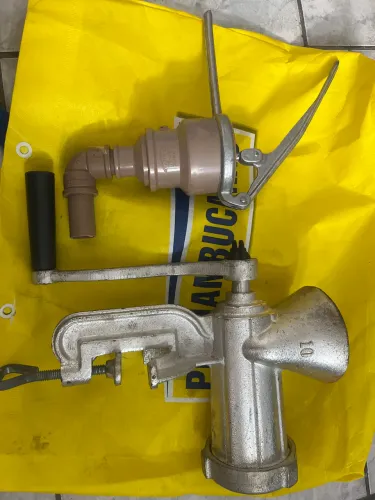 Kit moedor de carne e fazedor de espetinho