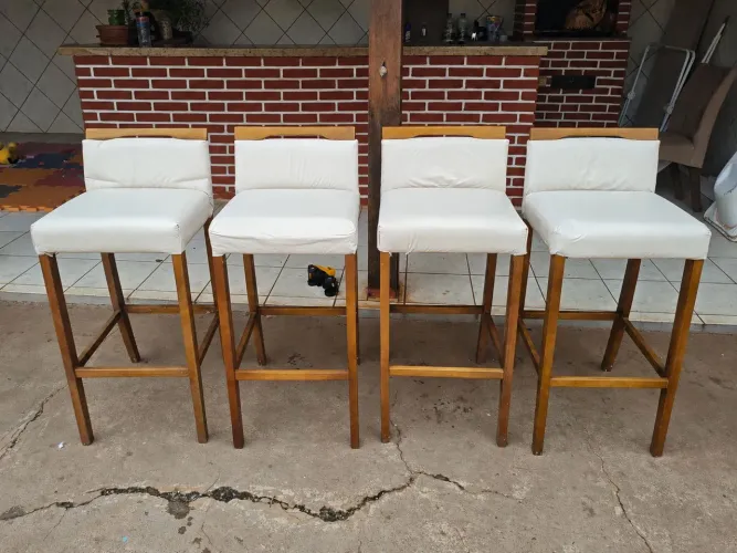 Vendo Baqueta Alta 120,00 reais a uni tem 4