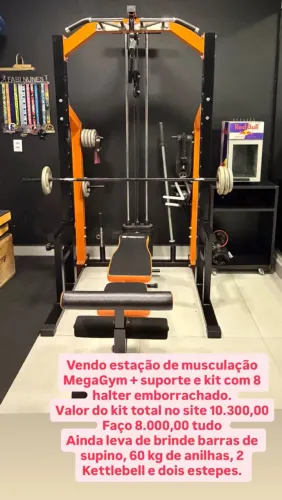 Estação de musculação MegaGym