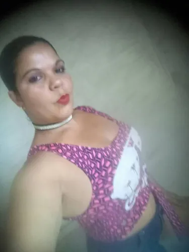 Tomo conta do seu filho em minha residência 
