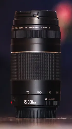 Lente Canon EF 75-300mm f4-5.6 III 