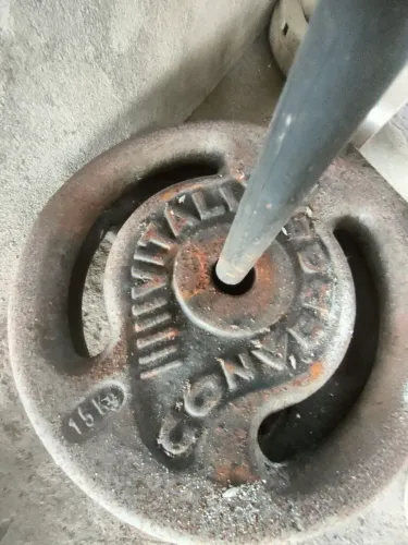 Anilhas de 15k e barra maciça de 120cm