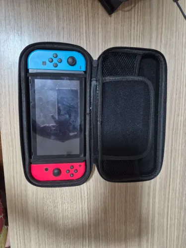 Nintendo switch desbloqueado 128gb, com joycon extra.