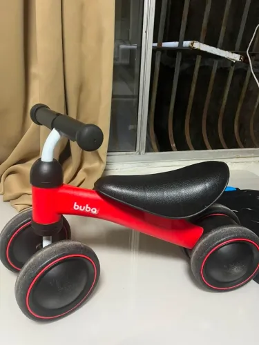 Bicicleta de equilíbrio buba