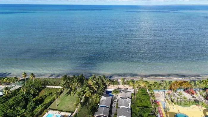 Casa Reformada em Condomínio Pé na Areia