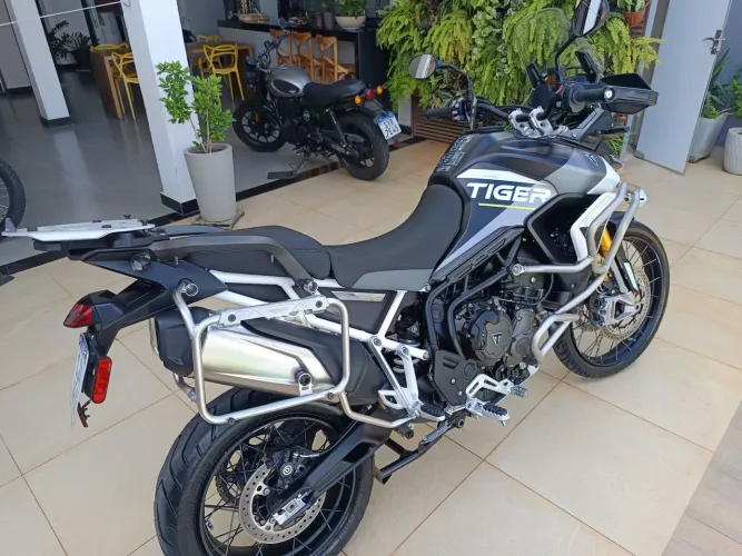 Tiger 900 Rally Pro Aragon Edition 23/24 muito nova.
