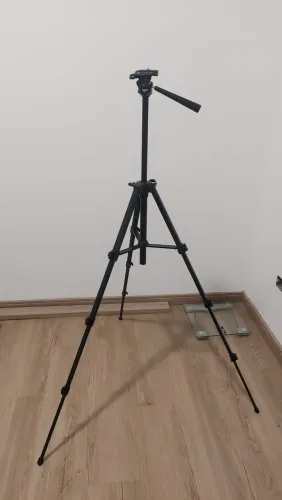 Tripé para câmera DSLR
