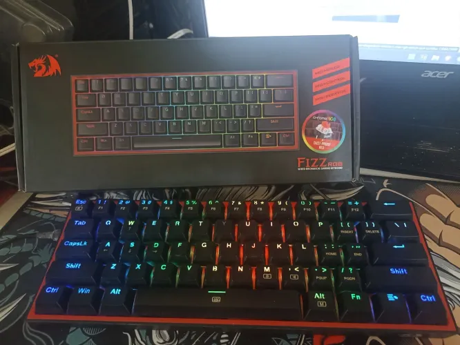 Teclado Mecânico Redragon Fizz Switch Vermelho