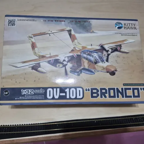 Kit p montar KITTY HAWK OV-10D Bronco 1:32 scale