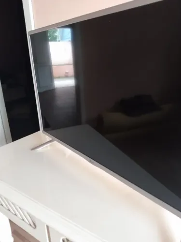 Televisor LG 32LF565B 32 pol (não é Smart)