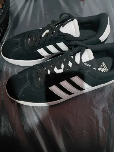 Sapato adidas 