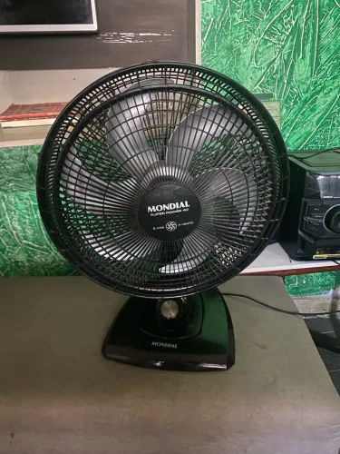 Ventilador Mondial Grande de 40 cm