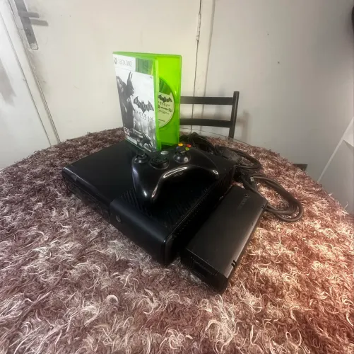 Xbox 360 super slim
