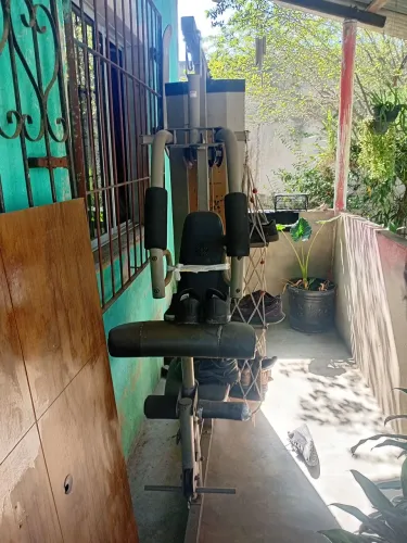 Vendo máquina de malhar muito boa